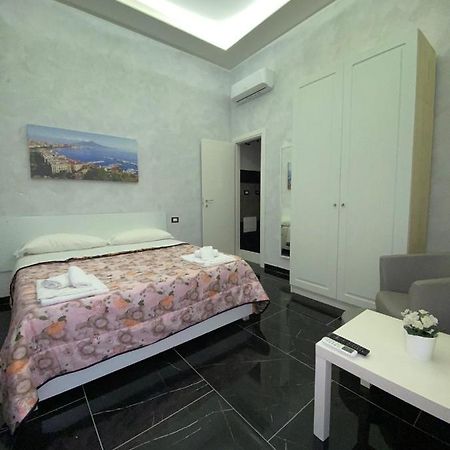 Savastano House Hotel Наполи Екстериор снимка