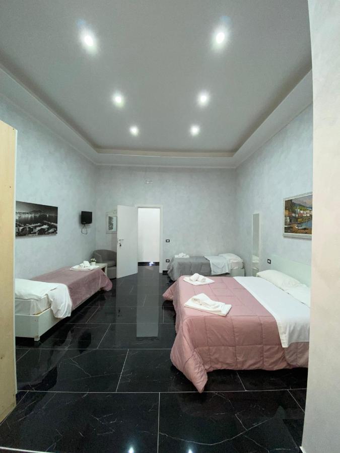 Savastano House Hotel Наполи Екстериор снимка