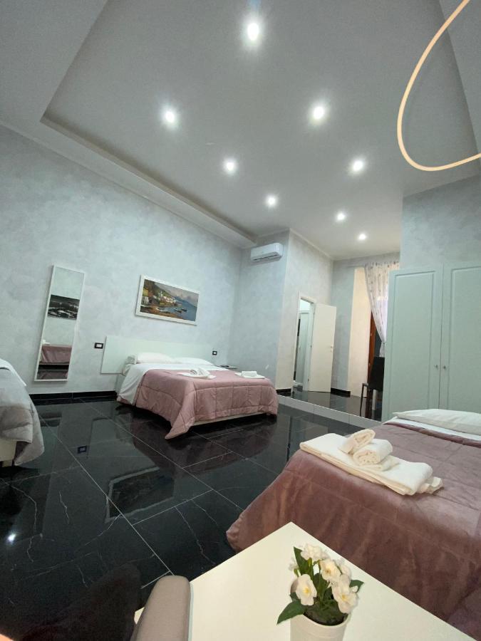 Savastano House Hotel Наполи Екстериор снимка