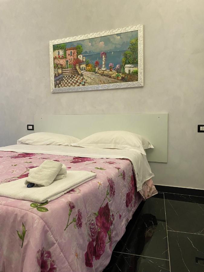 Savastano House Hotel Наполи Екстериор снимка