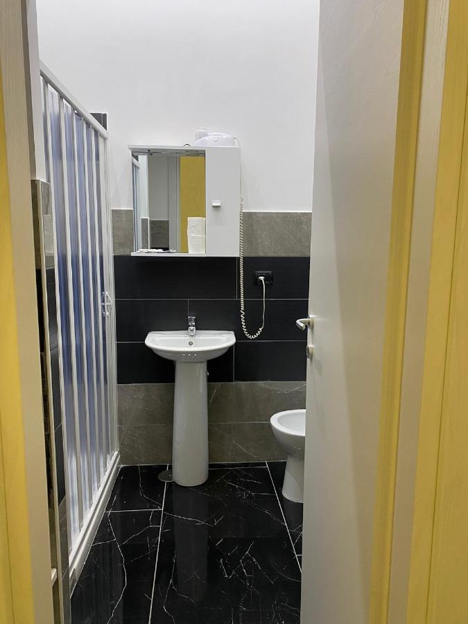 Savastano House Hotel Наполи Екстериор снимка