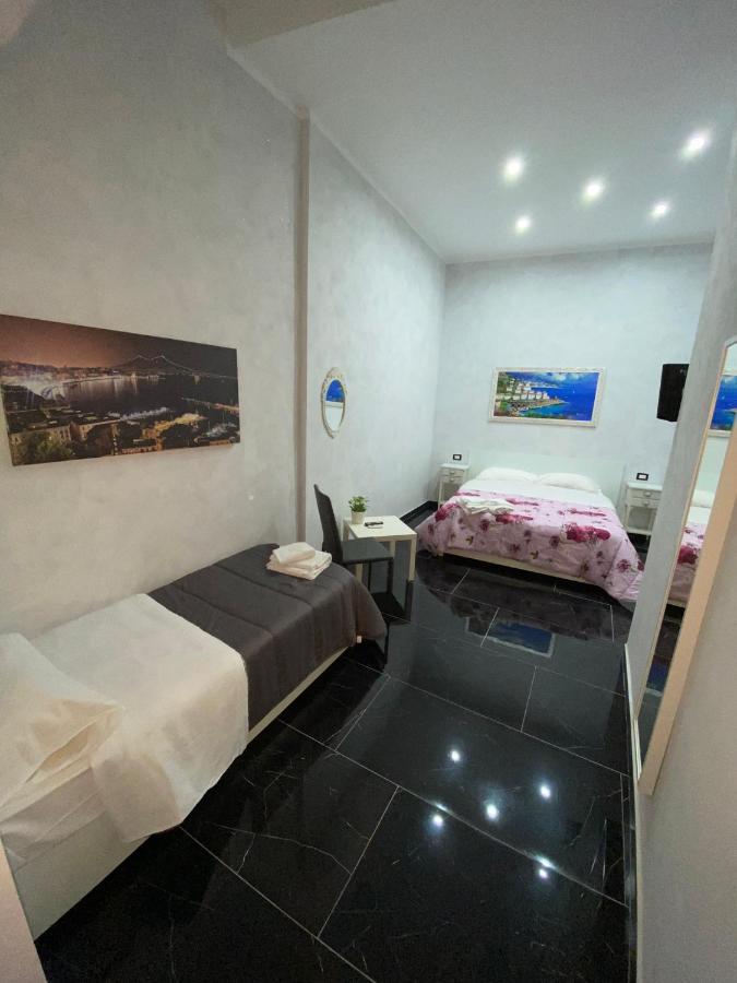 Savastano House Hotel Наполи Екстериор снимка
