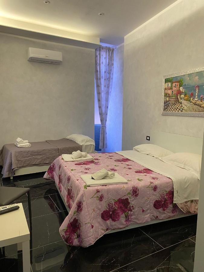 Savastano House Hotel Наполи Екстериор снимка