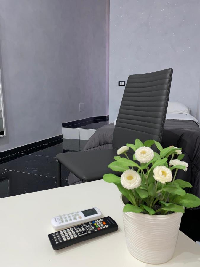 Savastano House Hotel Наполи Екстериор снимка