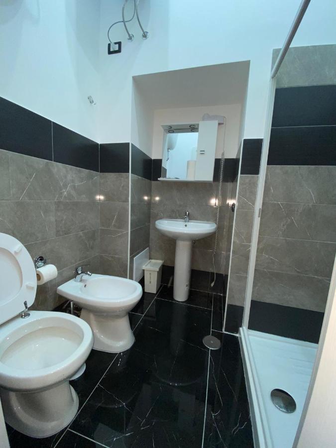 Savastano House Hotel Наполи Екстериор снимка